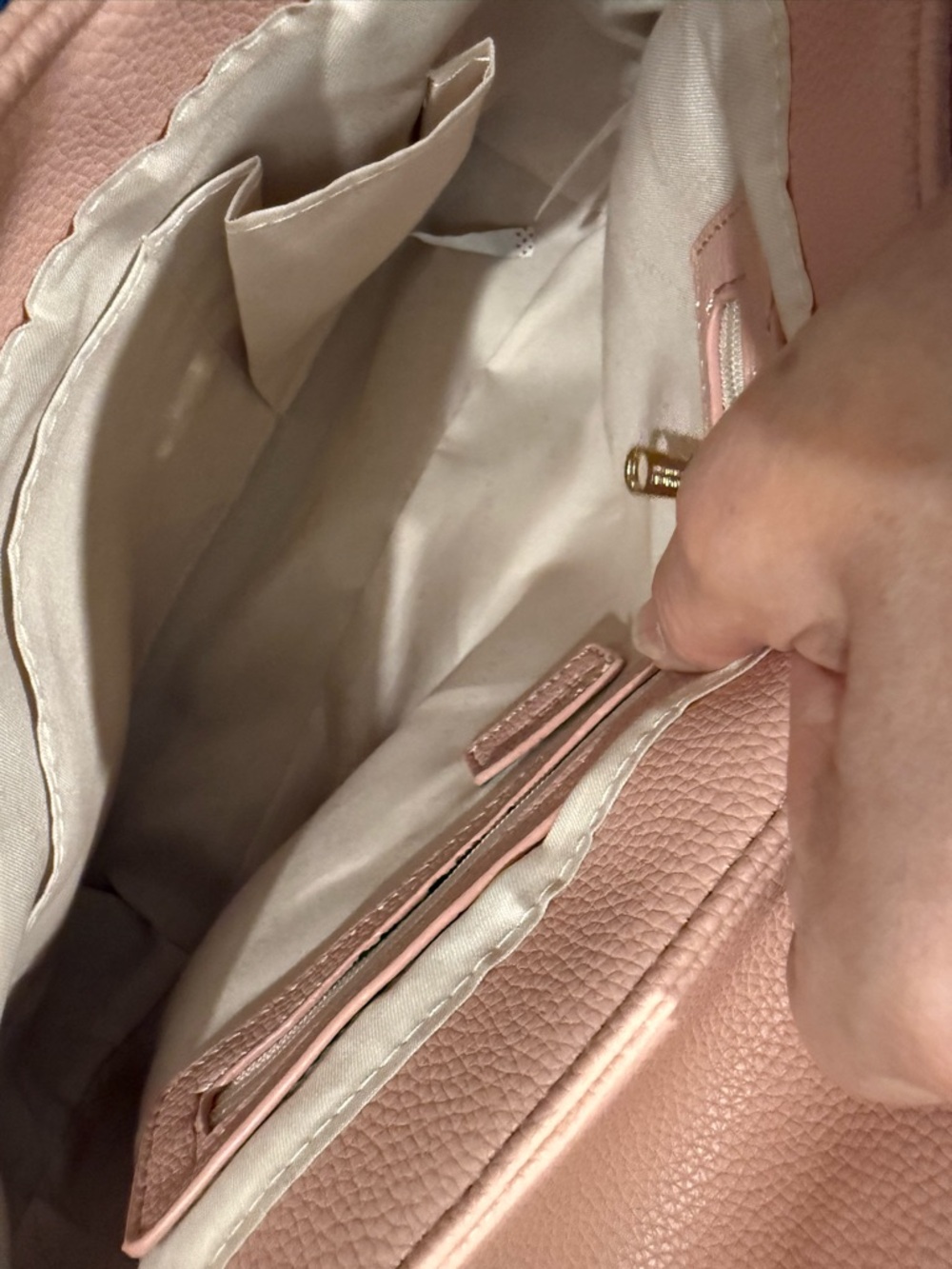 Laundry by Shelli Segal Women's Pink Shoulder Bag - Elegant Pearl Accent - Picture 9 of 9